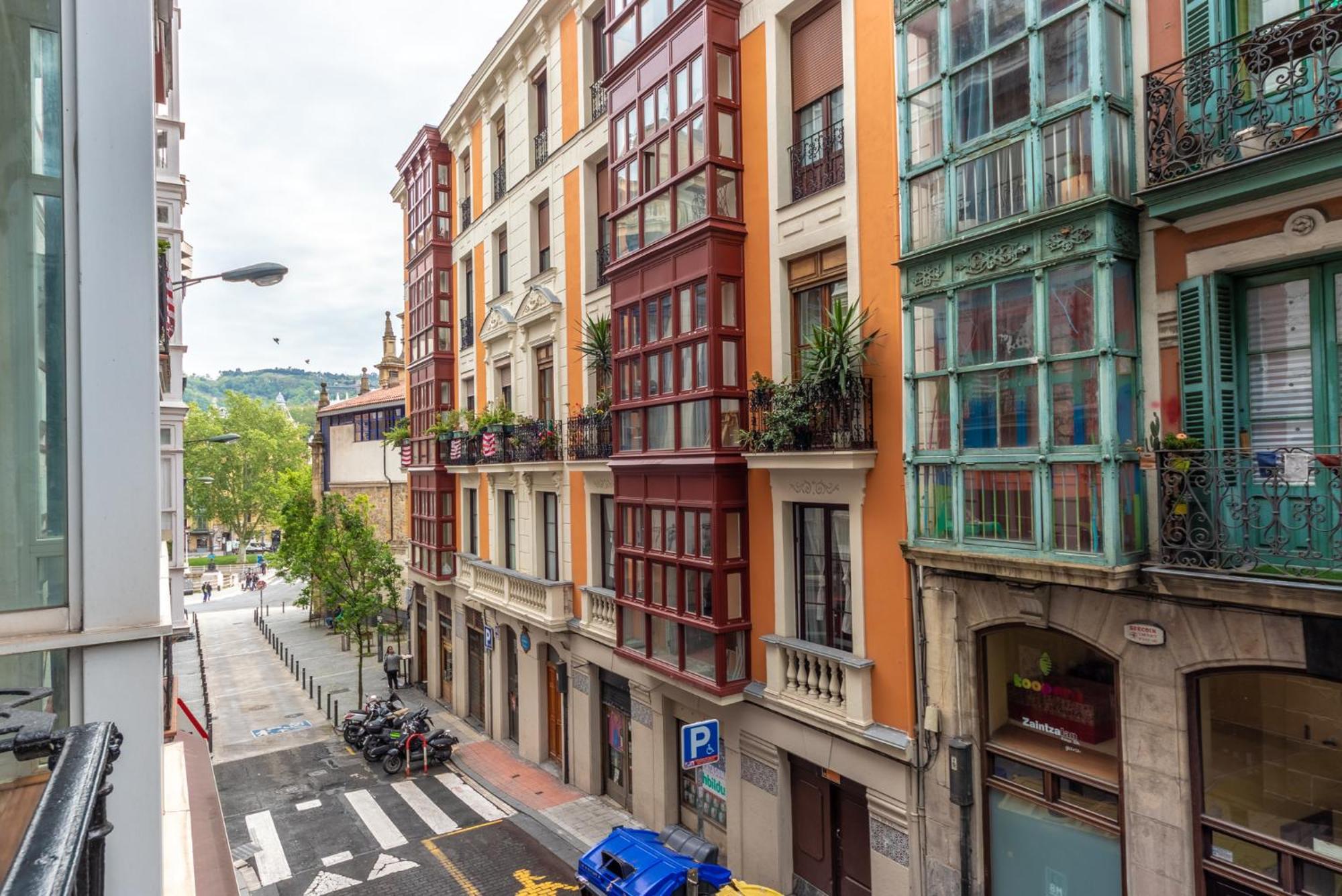 Encantador Apartamento En El Casco Antiguo De Bilbao Exterior photo